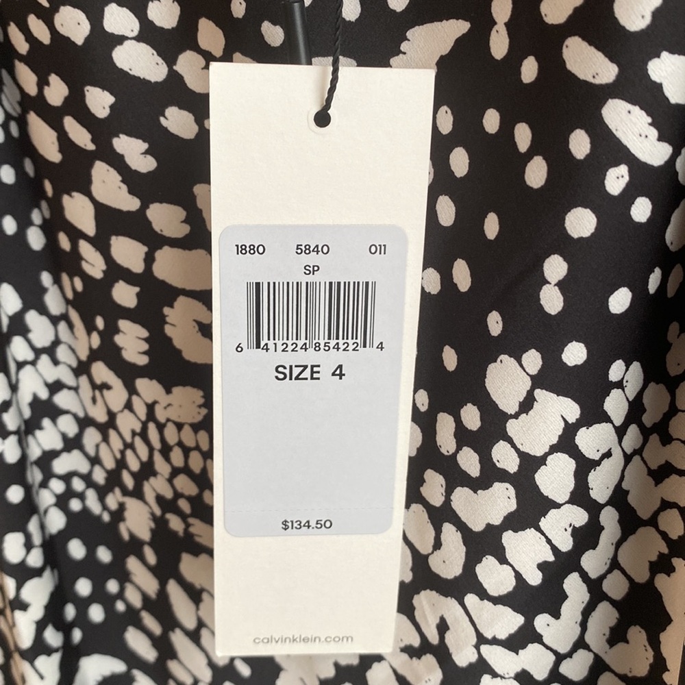 Black and white silk Calvin Klein slip dress. - Picture 5 of 7